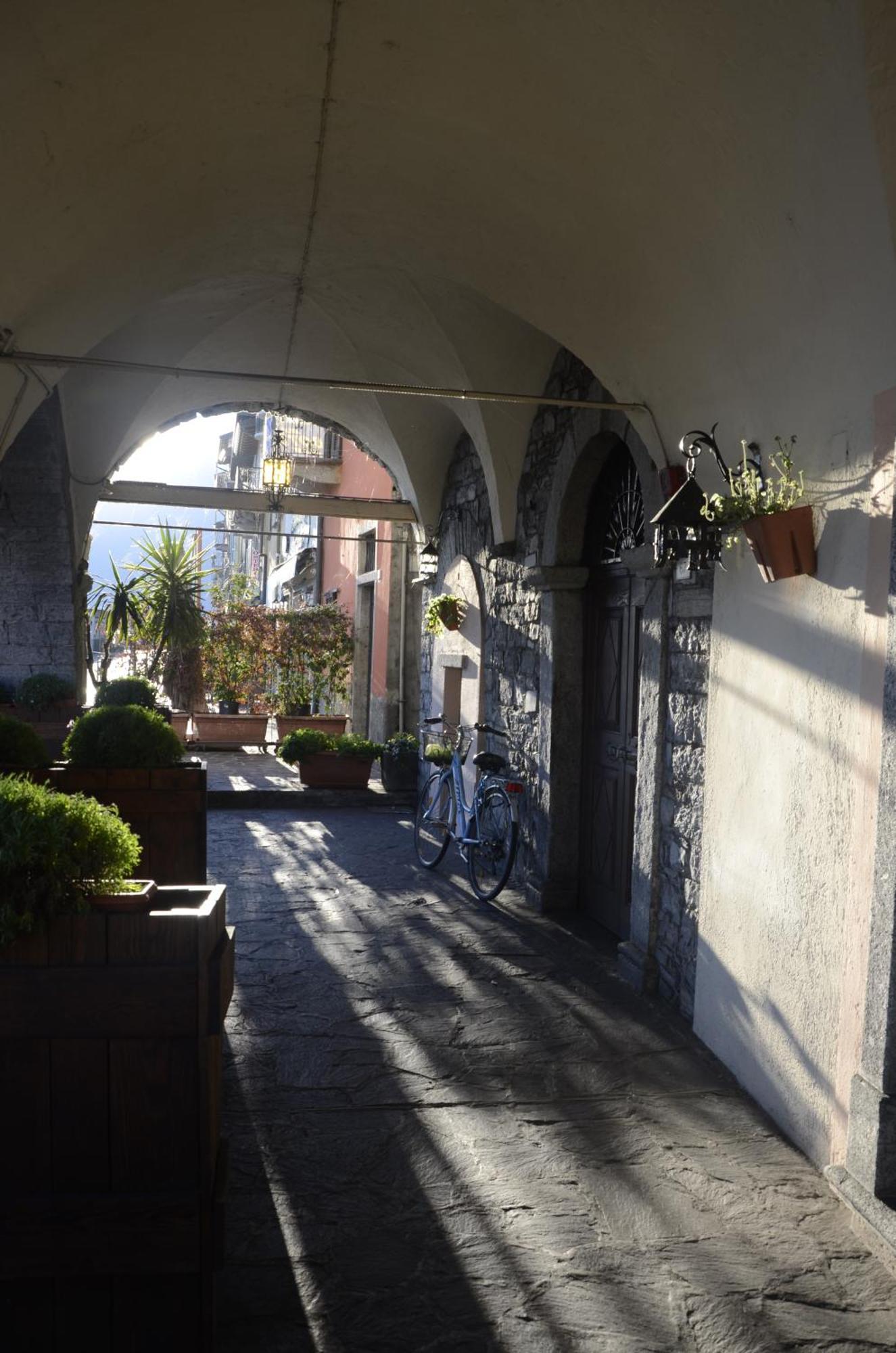 Anma Cottages The Secret Garden Pianello Del Lario エクステリア 写真